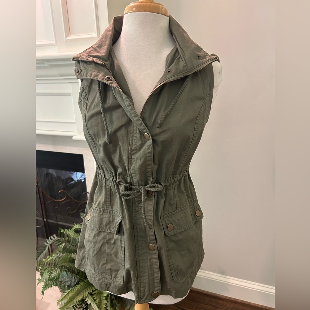 New Look Olive Green Vest Size M